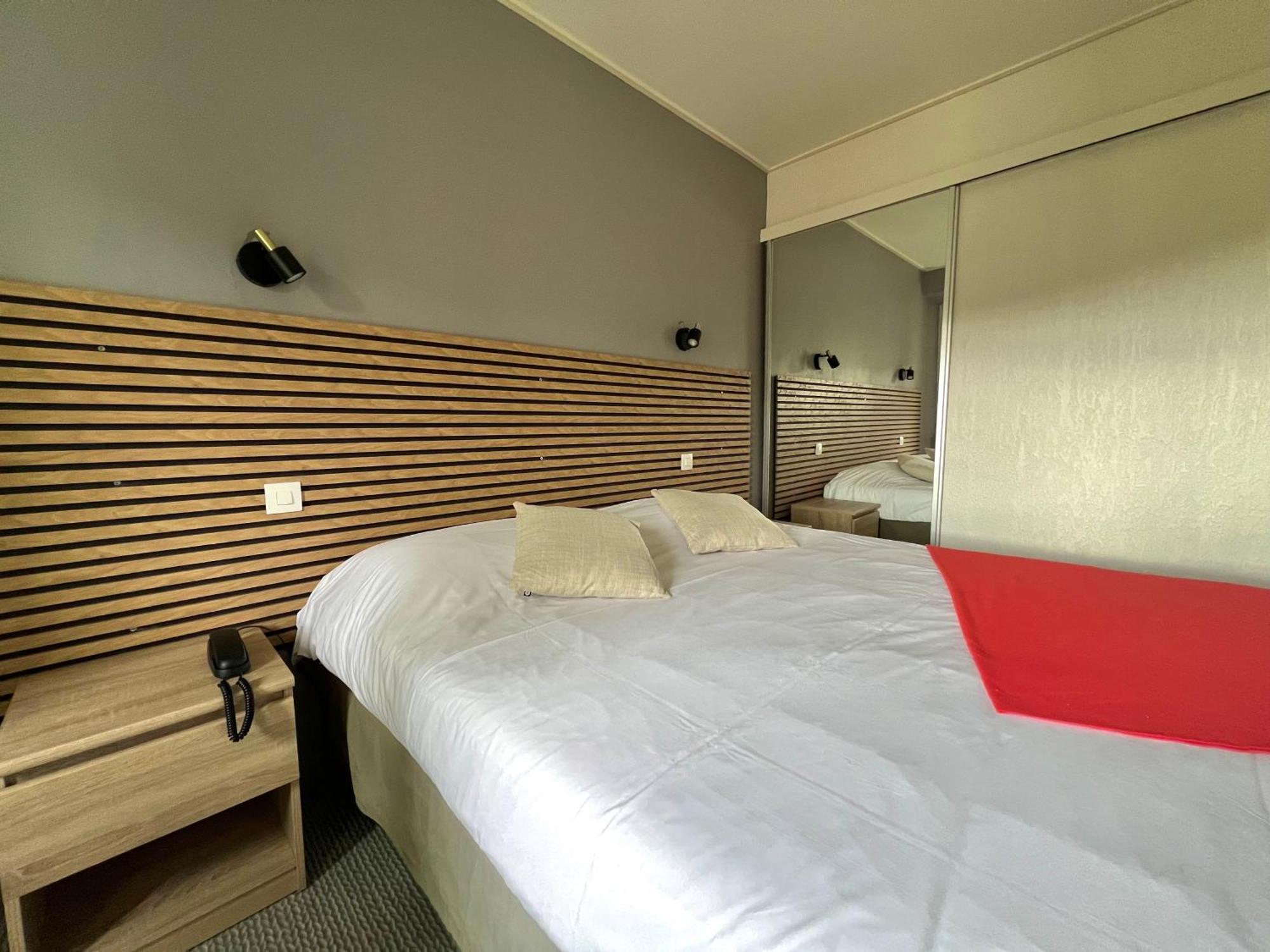 Logis Hotel Restaurant Des Thermes Lamalou-les-Bains Luaran gambar