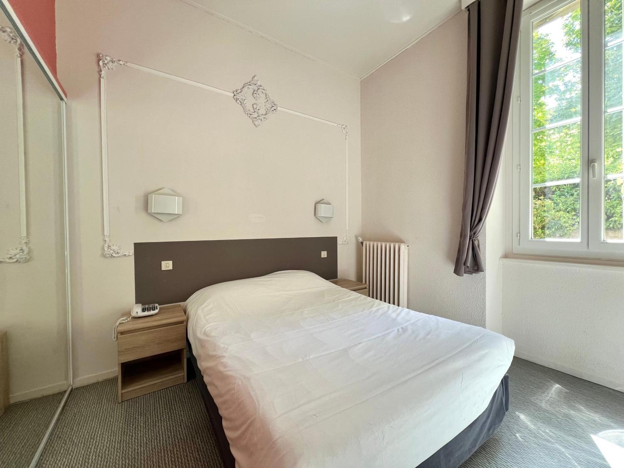 Logis Hotel Restaurant Des Thermes Lamalou-les-Bains Luaran gambar